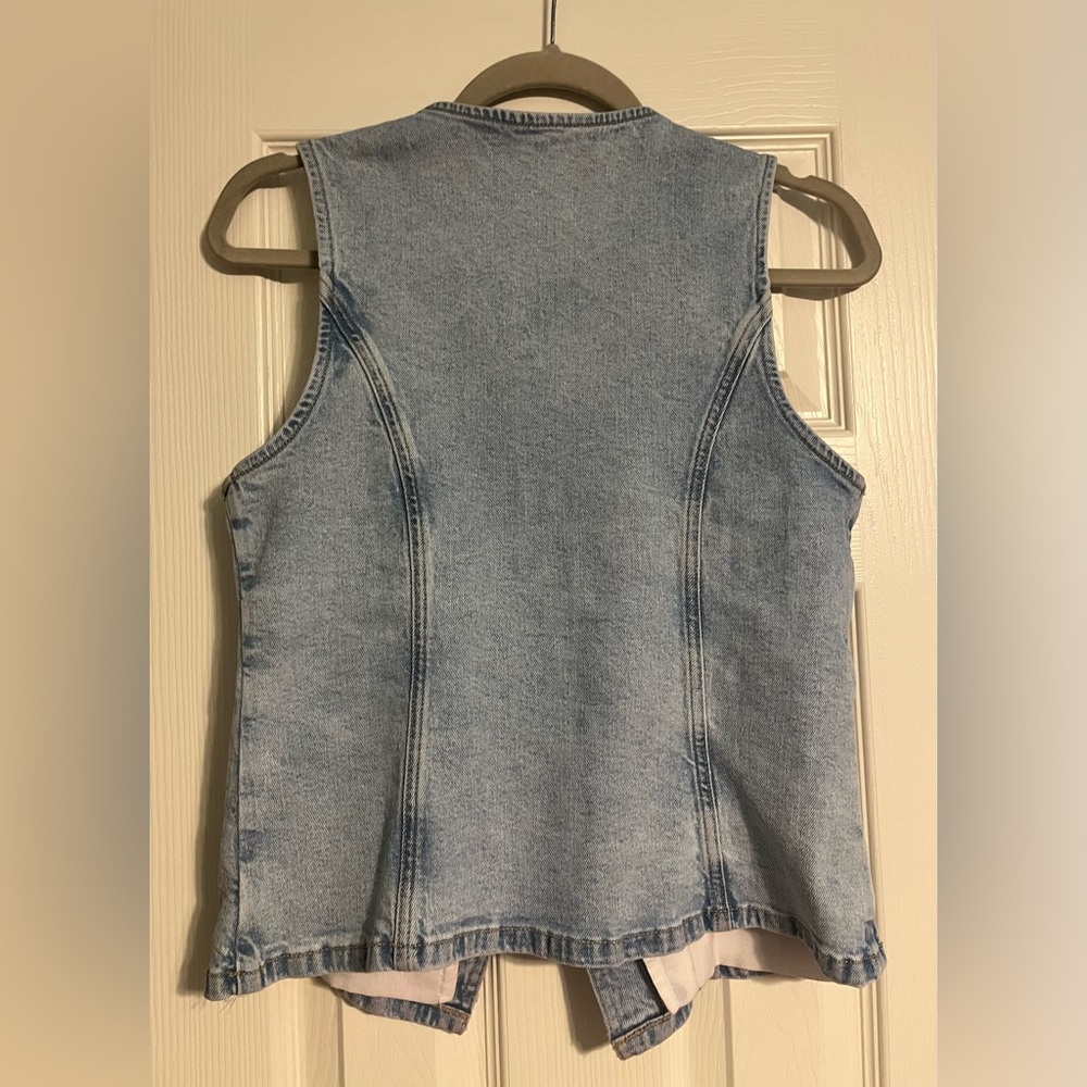 American Eagle Outfitters Light Blue Denim Vest. Size S. - Picture 6 of 10